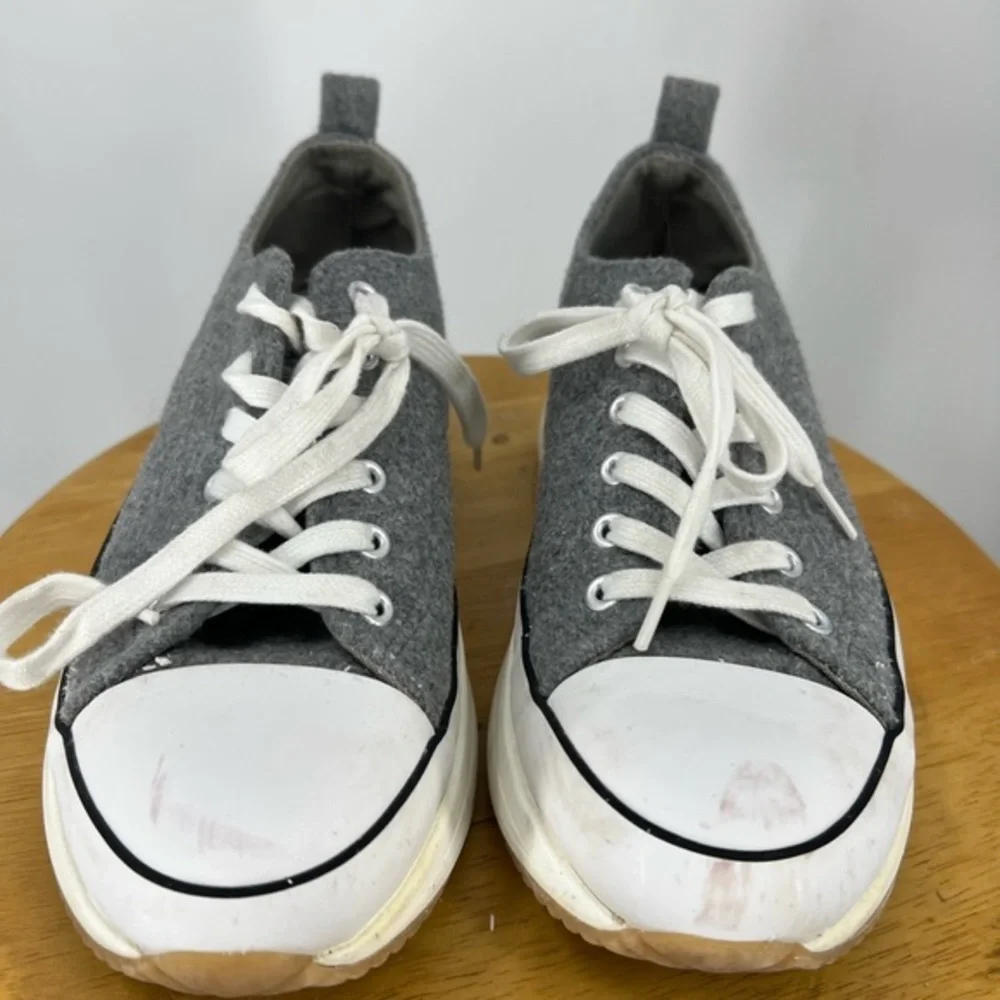 Madden Girl Women's Winner Sneaker 9